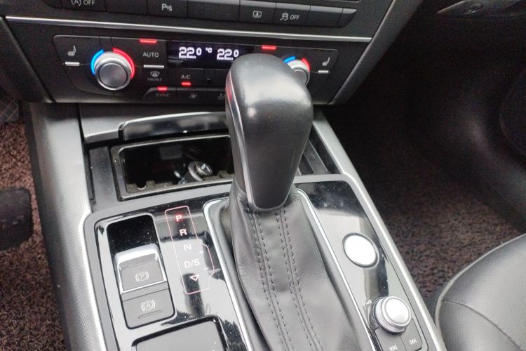 奥迪A6L 2017款 45 TFSI quattro 运动型局部细节18