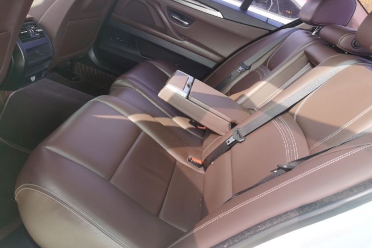 宝马5系 2017款 525Li 豪华设计套装中控内饰21