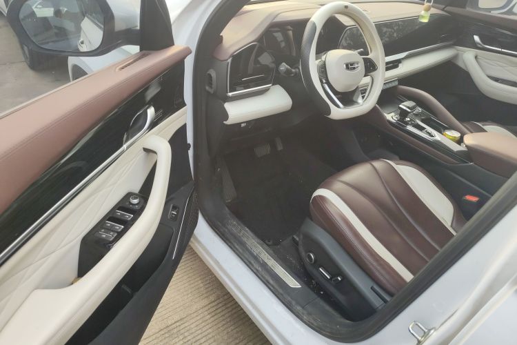 吉利汽车 星越L 2021款 2.0TD DCT EVO两驱尊贵型中控内饰7003