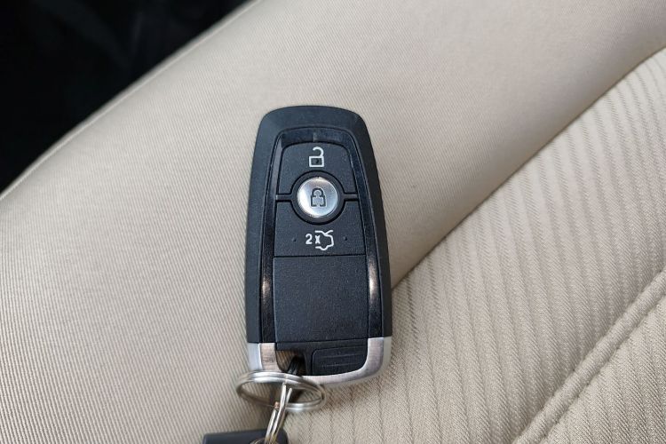 福特 锐界 2018款 EcoBoost 245 两驱精锐型 5座 国V中控内饰7001