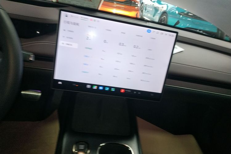 小米汽车 小米SU7 2024款 四驱超长续航高阶智驾Max版中控内饰16