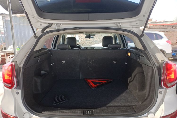 观致5 2018款 改款 1.6T 自动领先型机舱底盘23