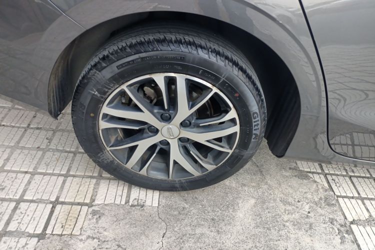 吉利汽车 帝豪 2022款 第4代 1.5L 手动精英型车身外观6008