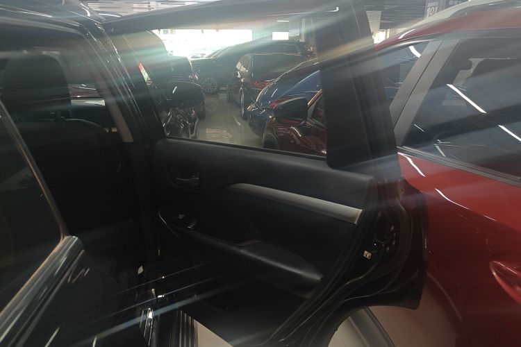 丰田 汉兰达 2018款 2.0T 四驱豪华版 7座 国V中控内饰45