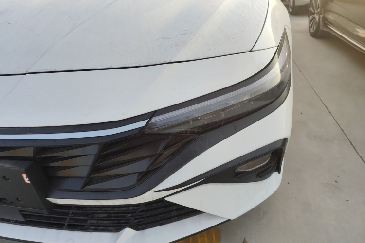 现代 伊兰特 2023款 1.5L CVT GLX精英版局部细节36