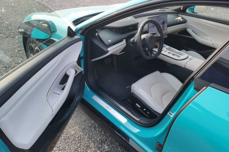 小米汽车 小米SU7 2024款 后驱长续航智驾版中控内饰7003