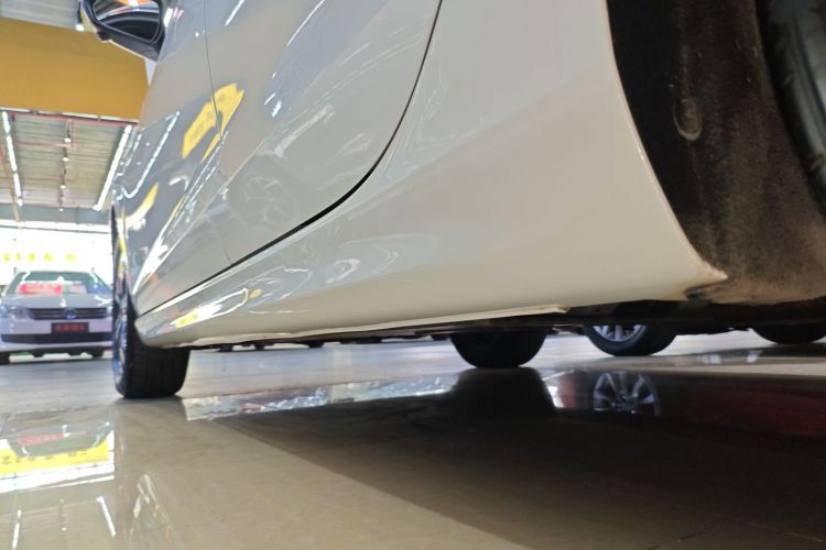 长安 逸动 2023款 畅享版 PLUS 蓝鲸NE 1.4T GDI DCT尊贵版局部细节9002