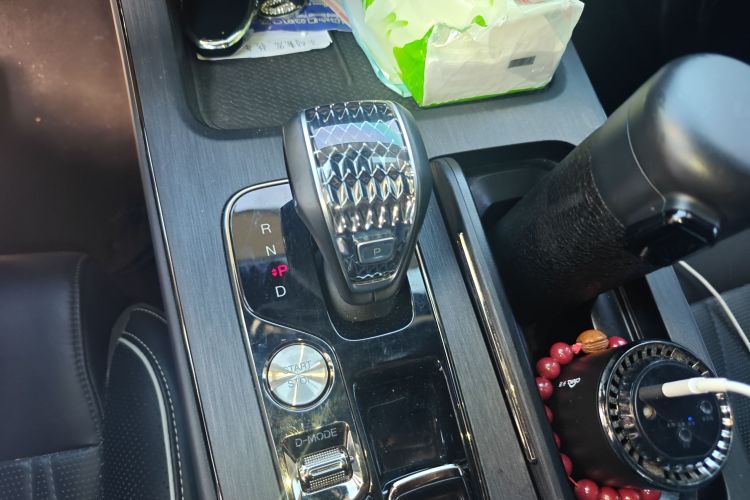 广汽传祺 传祺GS8 2022款 双擎系列 2.0TM 四驱尊贵版 （七座）中控内饰18