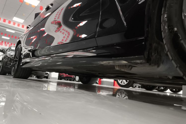 宝马3系 2024款 325Li M运动曜夜套装局部细节9001