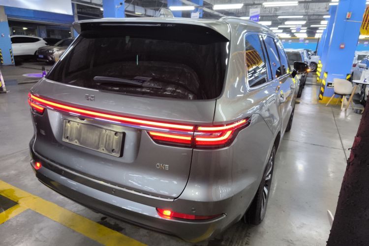 理想汽车 理想ONE 2021款 增程6座版车身外观6005