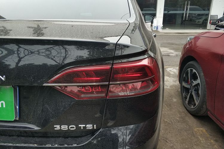 大众 辉昂 2018款 改款 380TSI 两驱商务版车身外观9