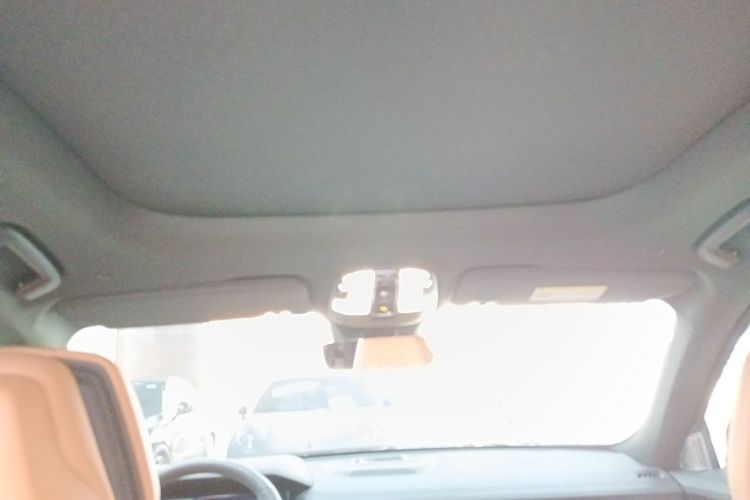 领克09 2024款 2.0T 四驱运动版 五座中控内饰22