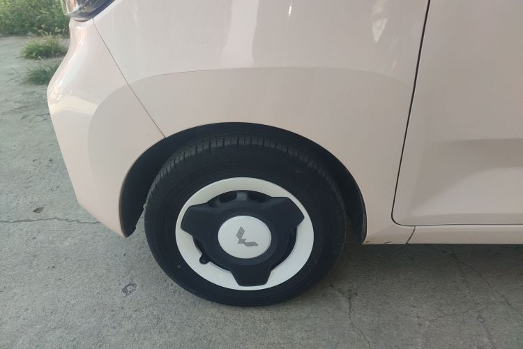 五菱汽车 宏光MINIEV 2021款 马卡龙时尚款 磷酸铁锂车身外观6007