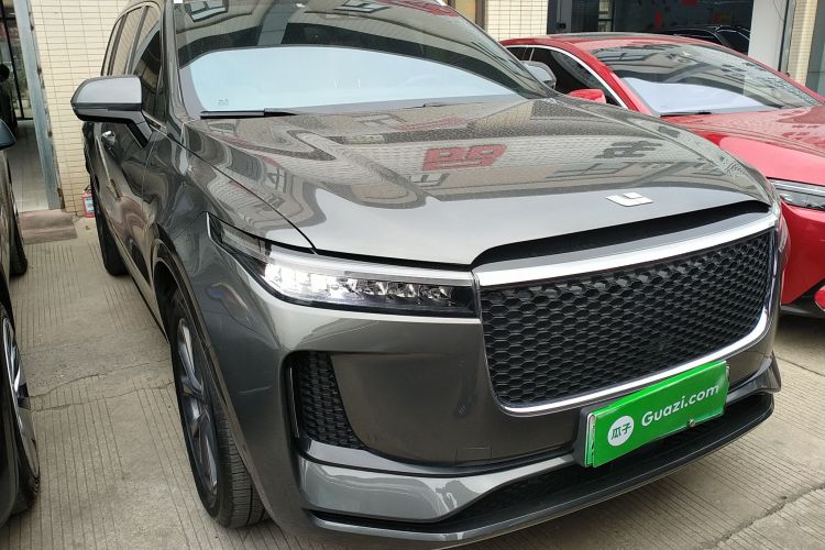 理想汽车 理想ONE 2020款 增程6座版车身外观3