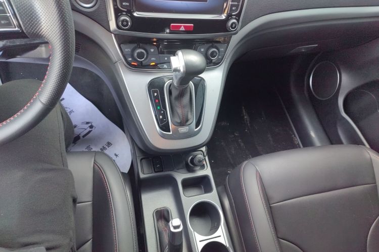 哈弗M6 2017款 1.5T 自动两驱精英型中控内饰18