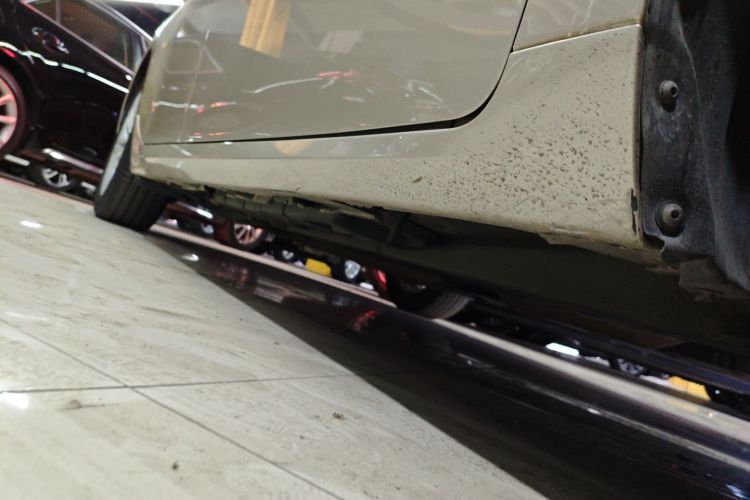 雷克萨斯ES 2015款 200 精英版局部细节9001