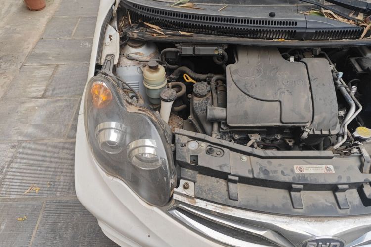 比亚迪F0 2015款 1.0L AMT 铉酷型局部细节9006