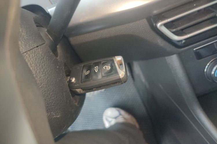 大众 朗逸 2023款 改款 1.5L 自动得逸版中控内饰11