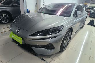 腾势Z9GT 2024款 1100四驱Ultra版