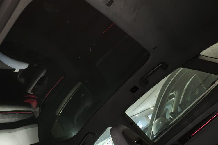 极氪001 2022款 超长续航双电机 ME版中控内饰22