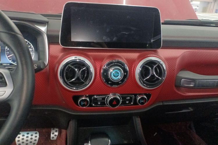 北京BJ40 2019款 PLUS 2.3T 自动四驱尊享版 国VI中控内饰16