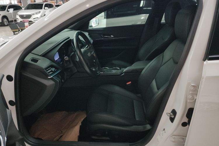 凯迪拉克CT4 2020款 28T 时尚型局部细节19