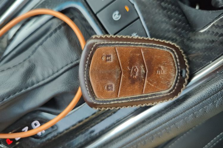 凯迪拉克ATS-L 2016款 28T 时尚型中控内饰11