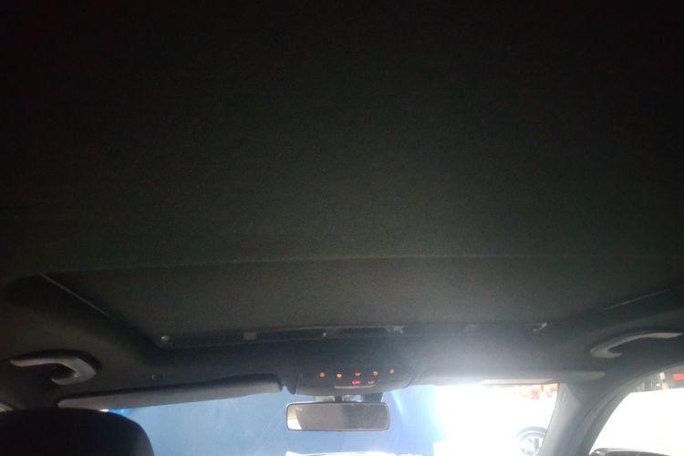 奔驰C级 2020款 C 260 运动版局部细节22