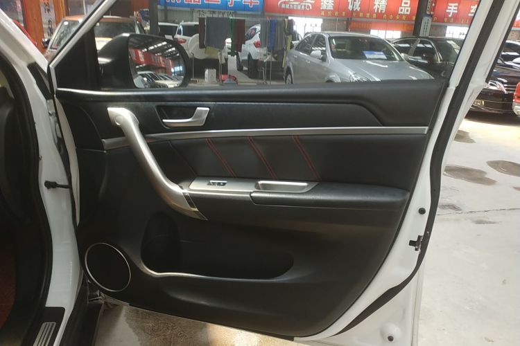 哈弗M6 2018款 改款 1.5T DCT两驱精英型中控内饰42