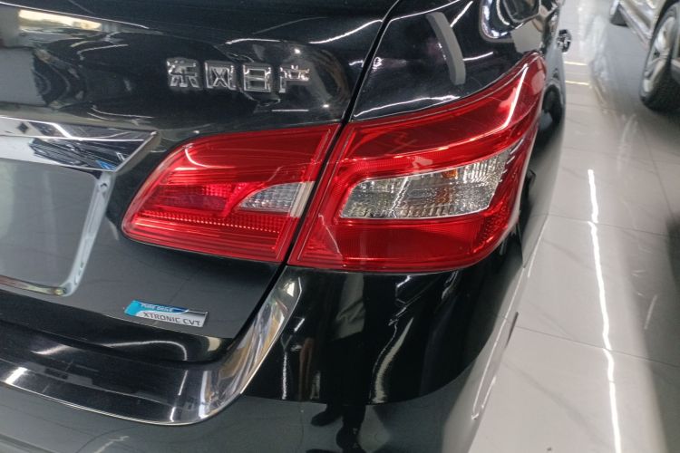 日产 轩逸 2018款 1.6XV CVT尊享版车身外观9