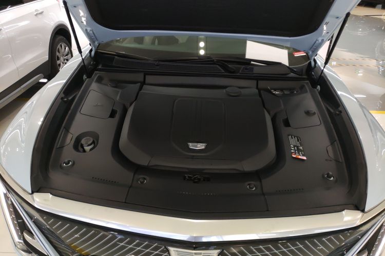 凯迪拉克 IQ锐歌 2022款 后驱长续航豪华版机舱底盘24