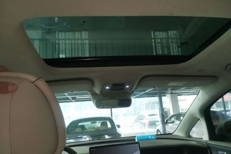 腾势D9 2022款 DM-i 970 四驱旗舰型中控内饰22