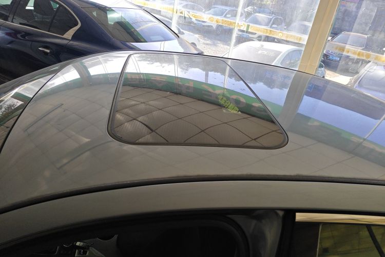 英菲尼迪Q50L 2015款 2.0T 悦享版局部细节57