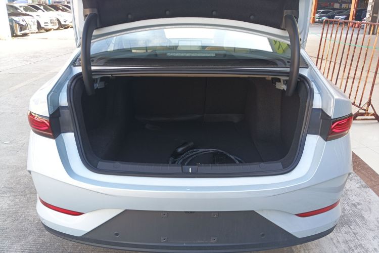 比亚迪 秦PLUS 2025款 DM-i 智驾版 120KM超越型机舱底盘23