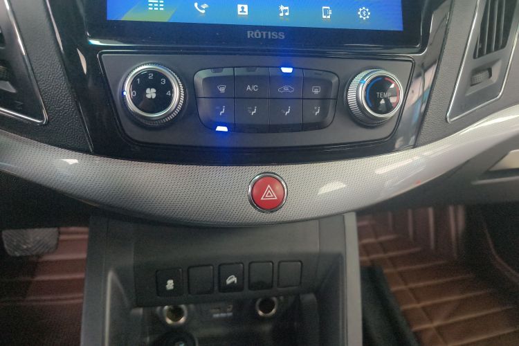 江汽集团 瑞风S5 2015款 1.5T 自动精英型中控内饰16