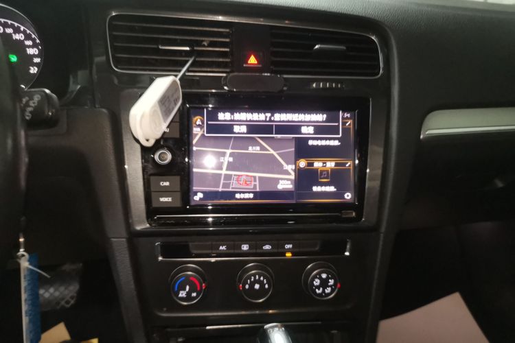 大众 高尔夫 2019款 200TSI DSG舒适进取版 国VI中控内饰16