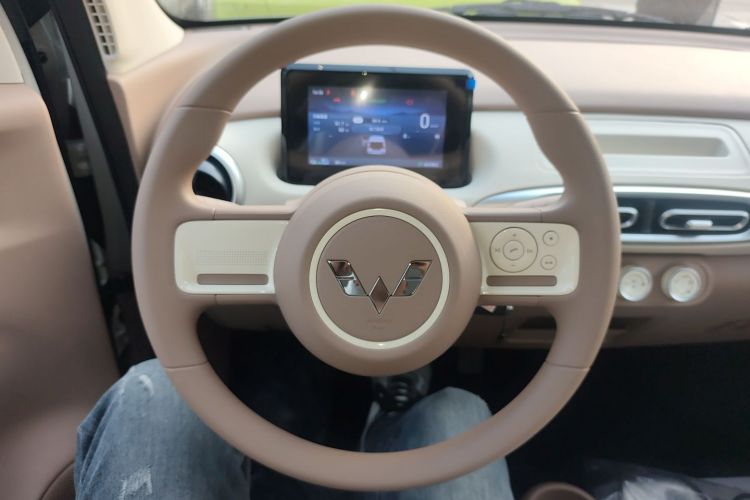 五菱汽车 宏光MINIEV 2025款 四门版 进阶款中控内饰13