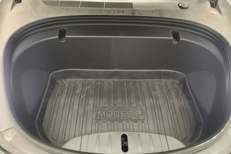 特斯拉 Model 3 2019款 标准续航后驱升级版局部细节24