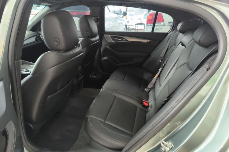 凯迪拉克CT5 2023款 28T 豪华型（标准版）中控内饰7004