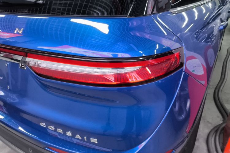 林肯 冒险家 2020款 2.0T 两驱尊雅版车身外观9