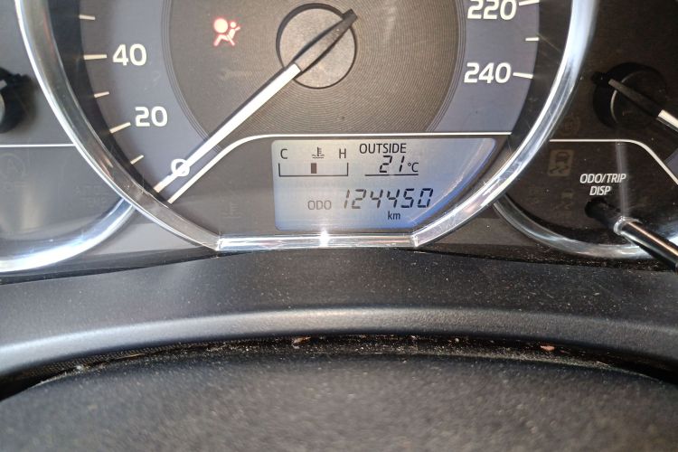 丰田 卡罗拉 2017款 改款 1.2T 手动GL中控内饰15