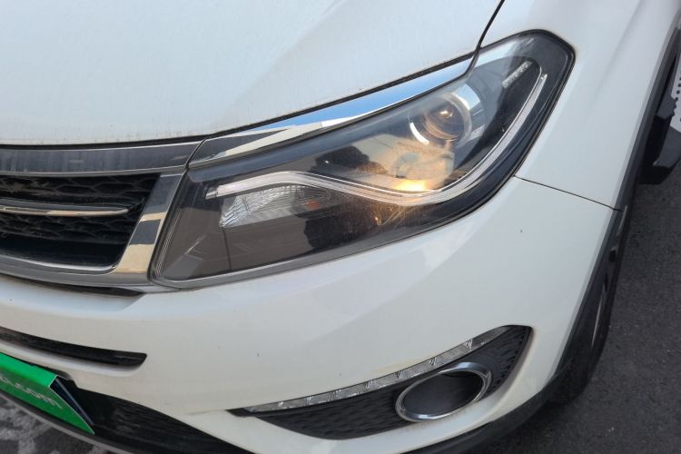 奇瑞 瑞虎5 2016款 1.5T 手动家悦信赖版局部细节36