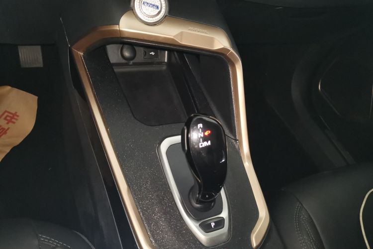 哈弗H6 2021款 1.5GDIT 自动冠军版中控内饰18