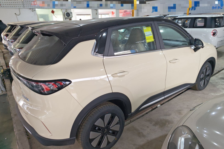 五菱汽车 缤果S 2025款 430km 尊享款车身外观6005