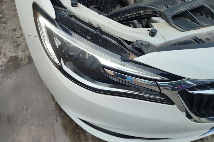 别克 英朗 2021款 典范 1.5L 自动精英型车身外观8