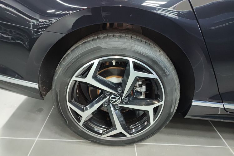 大众 迈腾 2025款 众享款 330TSI DSG豪华型车身外观6008