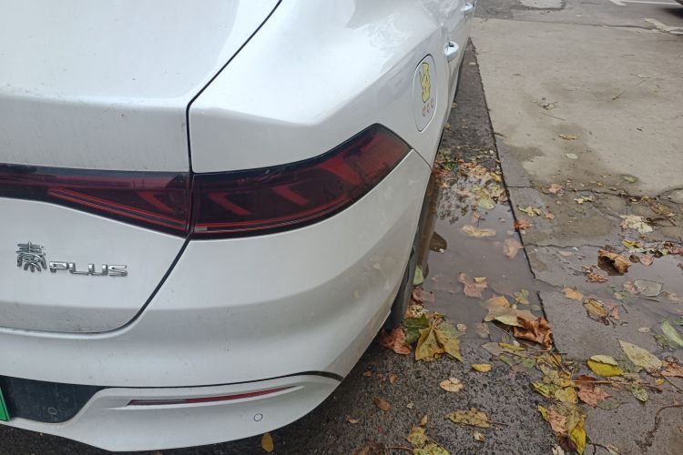 比亚迪 秦PLUS 2021款 EV 400KM 豪华型车身外观6006