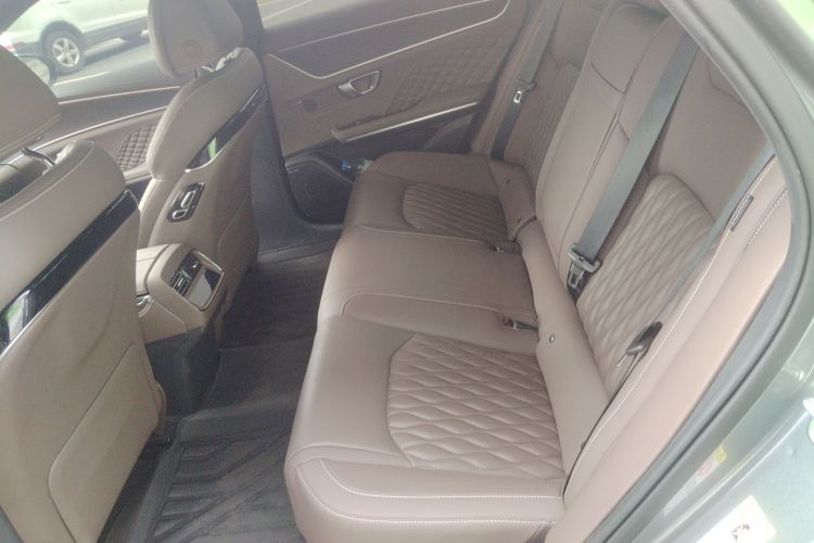 比亚迪 汉 2023款 DM-i 冠军版 121KM 尊享型中控内饰21