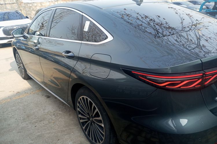 奇瑞 风云A8L 2025款 1.5TGDI 145km 豪华型车身外观4