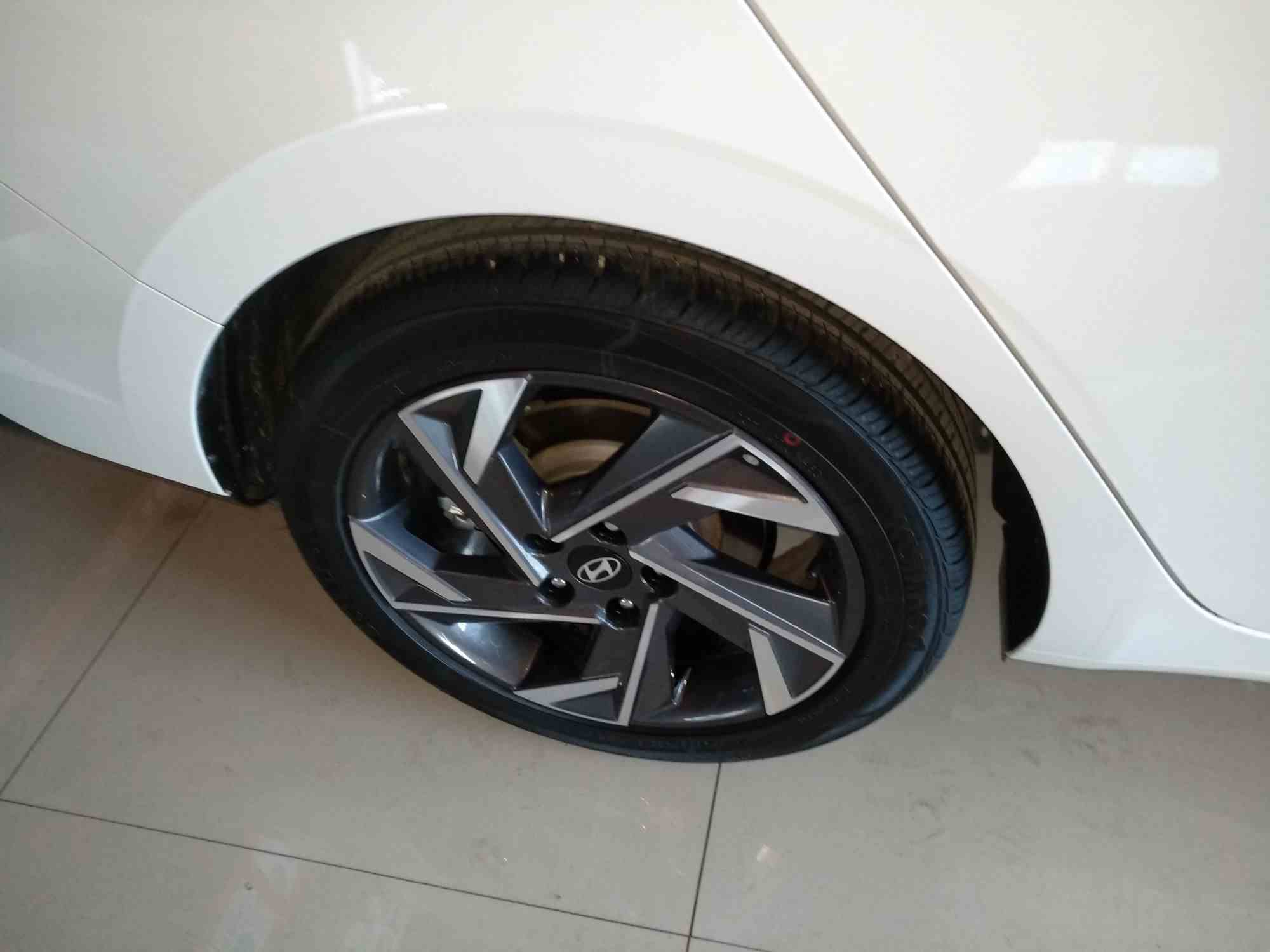 现代 伊兰特 2023款 1.5L CVT GLX精英版(3)